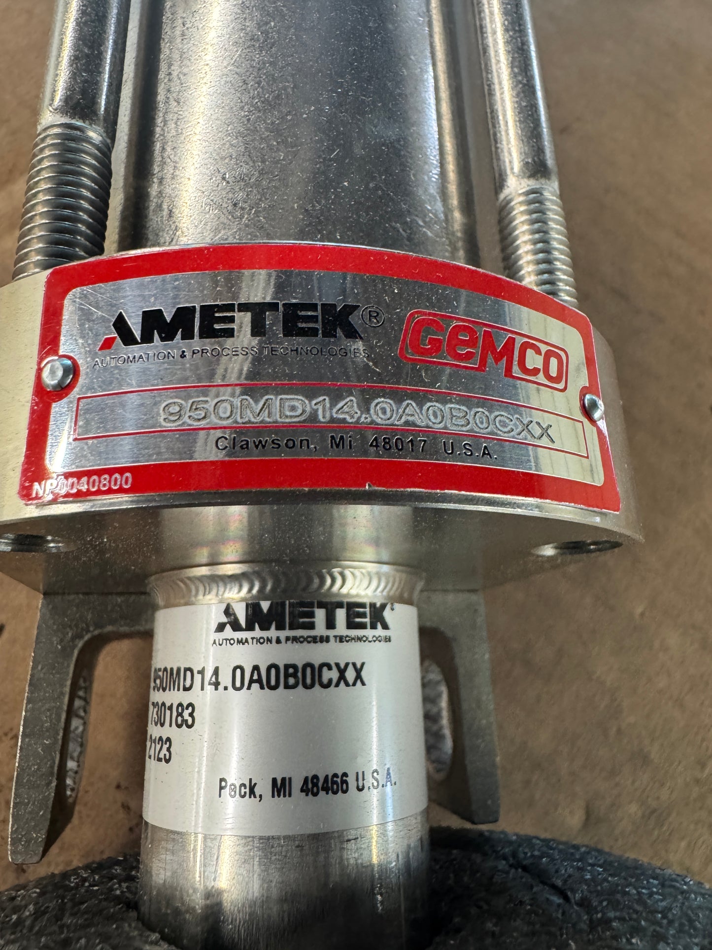 Ametek Gemco Mill Duty Linear Displacement Transducer 950MD14.0A0B0CXX 24 VDC