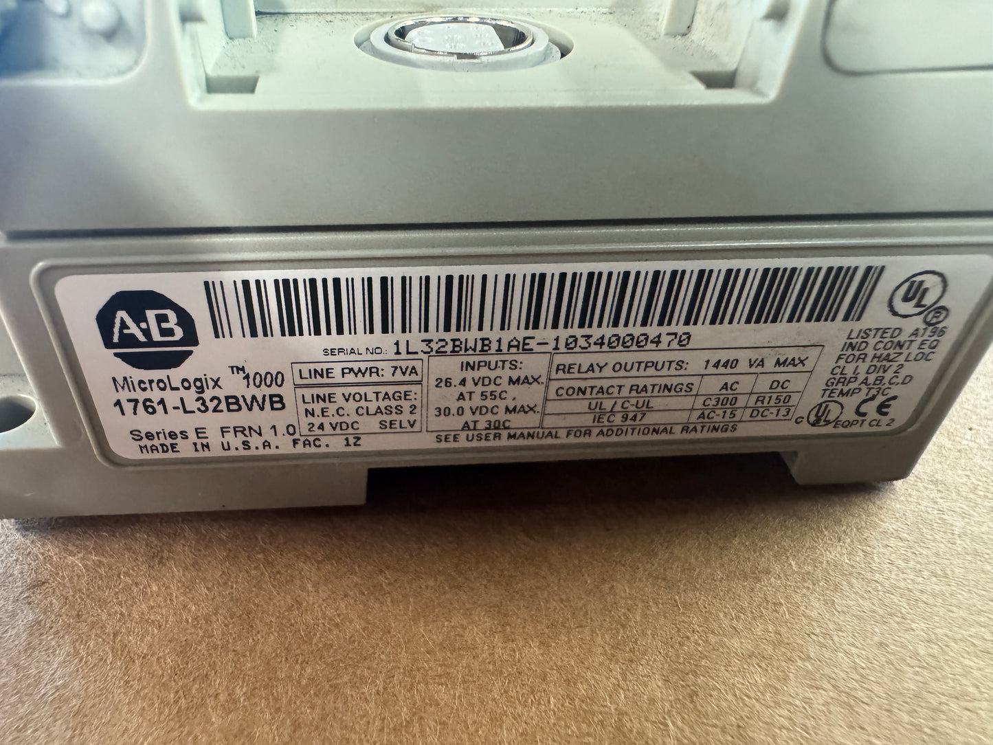 Allen-Bradley 1761-L32BWB PLC 24V DC