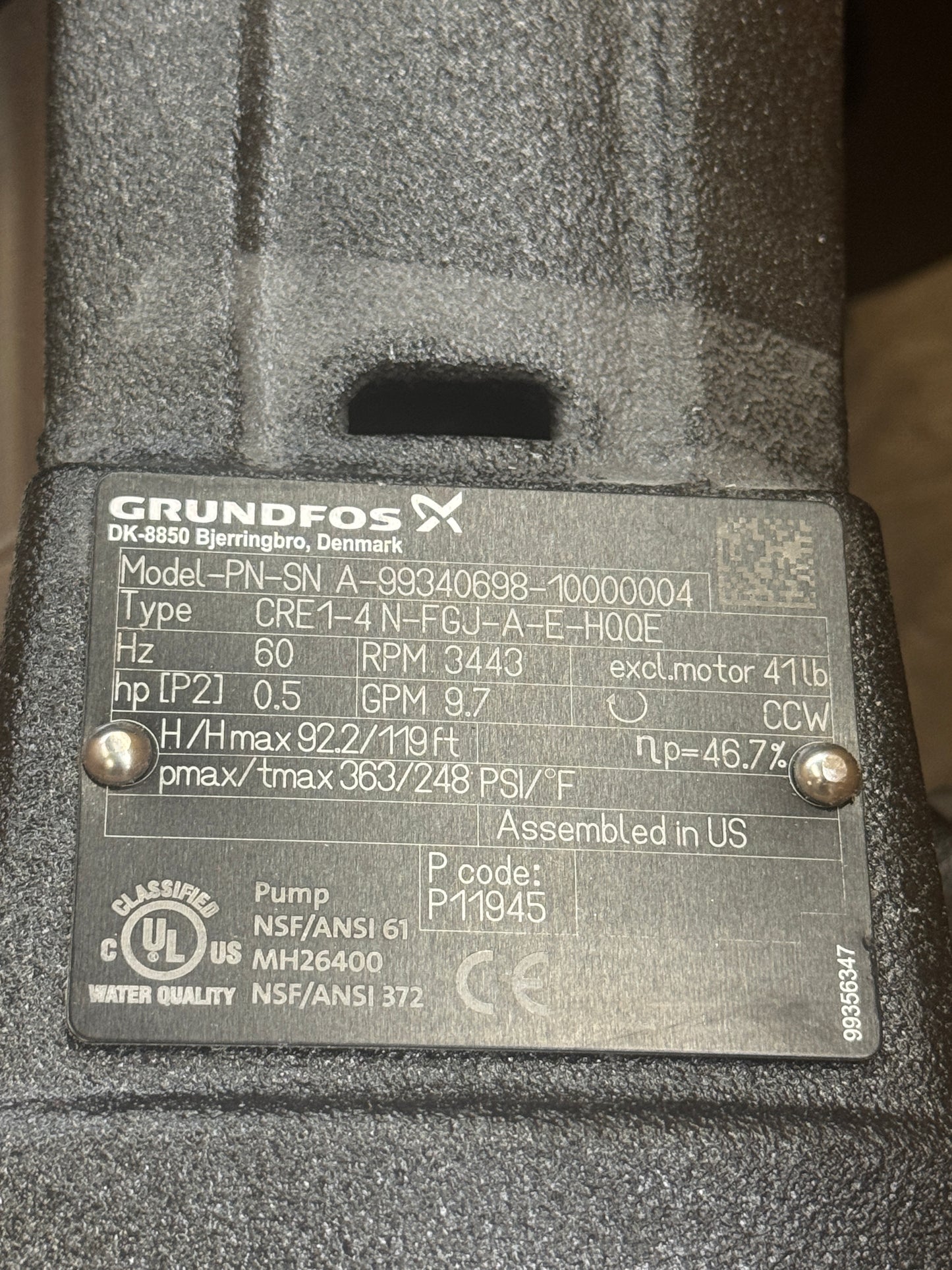 Grundfos CRE1-4 N-FGJ-A-E-HQQE Vertical Multistage Centrifugal Pump with Integrated Variable Speed Drive