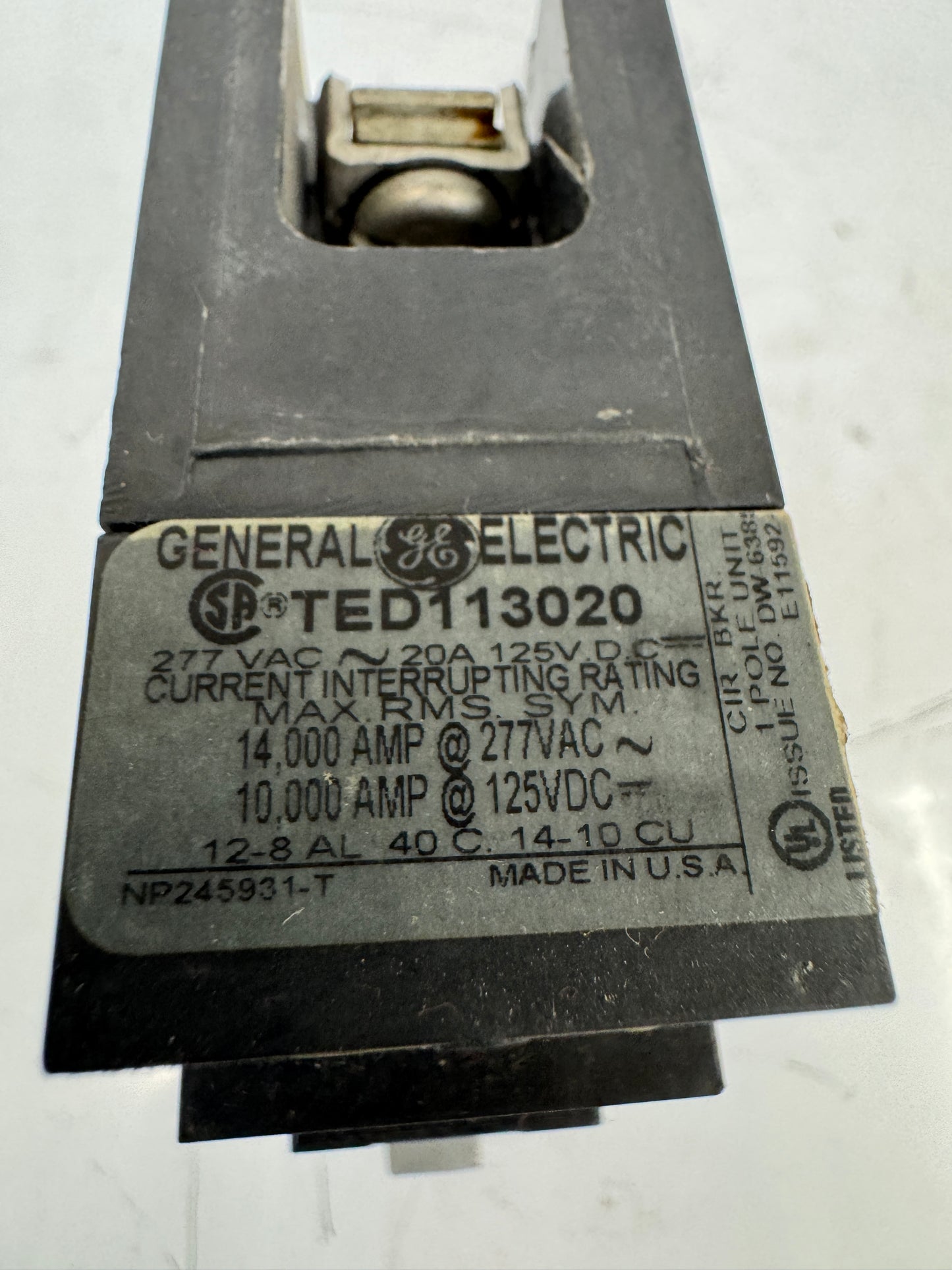 General Electric Molded Case Circuit Breaker TED113020 277 VAC / 125 VDC m00344