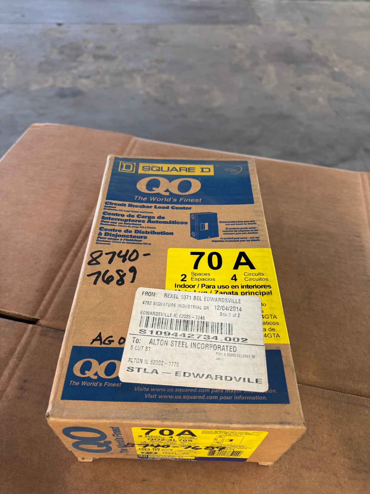 Square D Circuit Breaker Load Center QO2-4L70S 120/240V