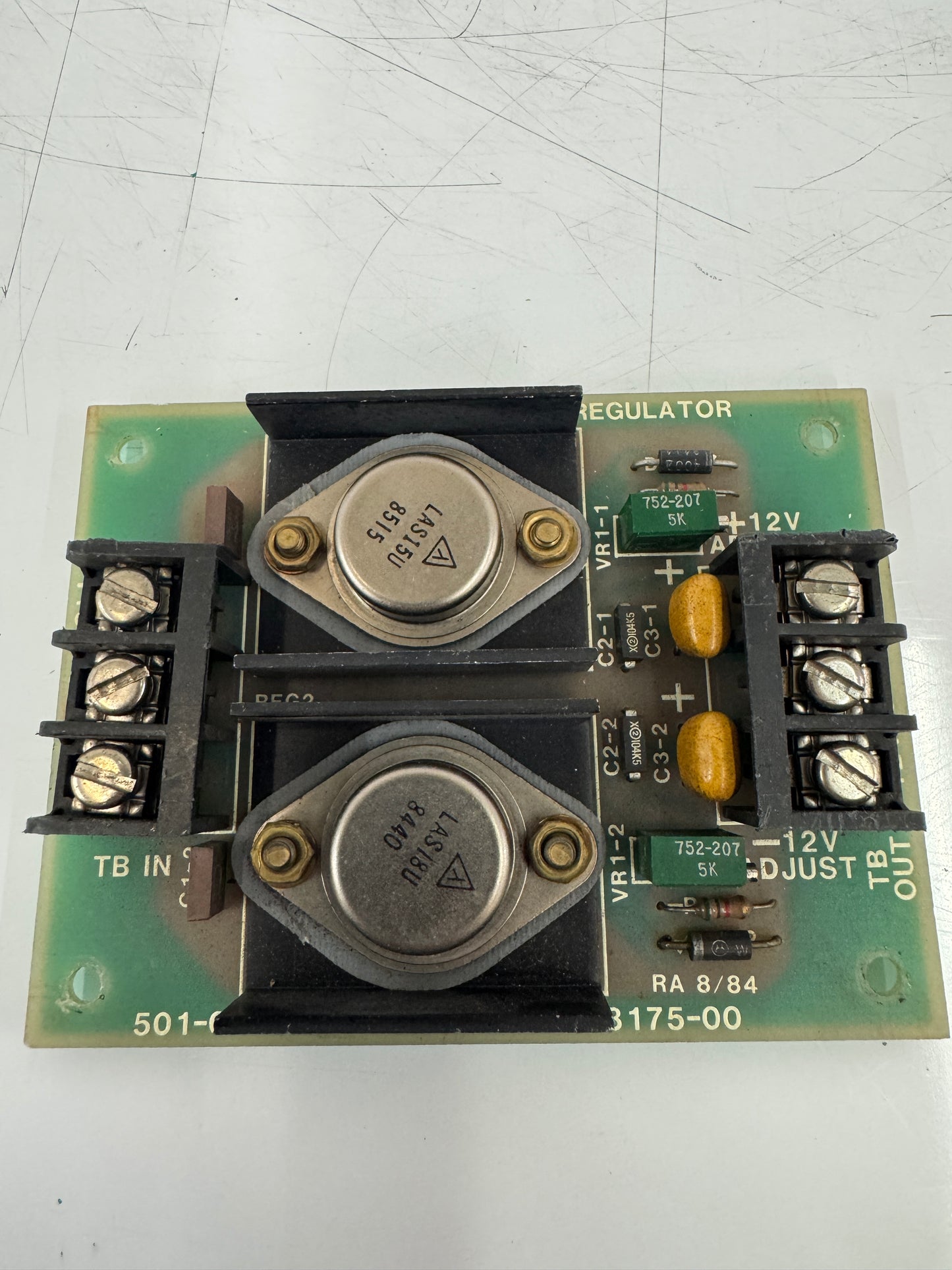 Giddings & Lewis Dual-Output Voltage Regulator Board 501-03175-00