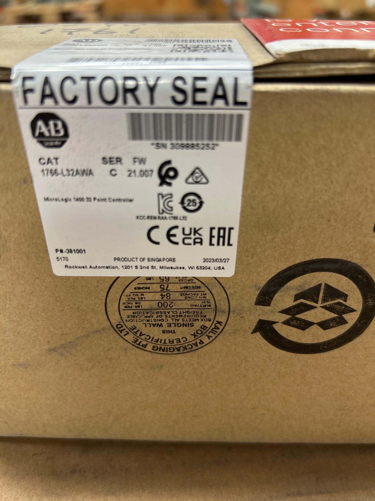 Allen-Bradley PLC 1766-L32AWA 120/240V AC