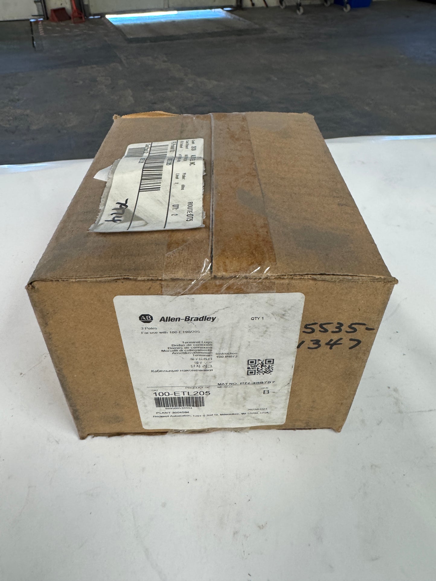 Allen-Bradley Terminal Lugs 100-ETL205