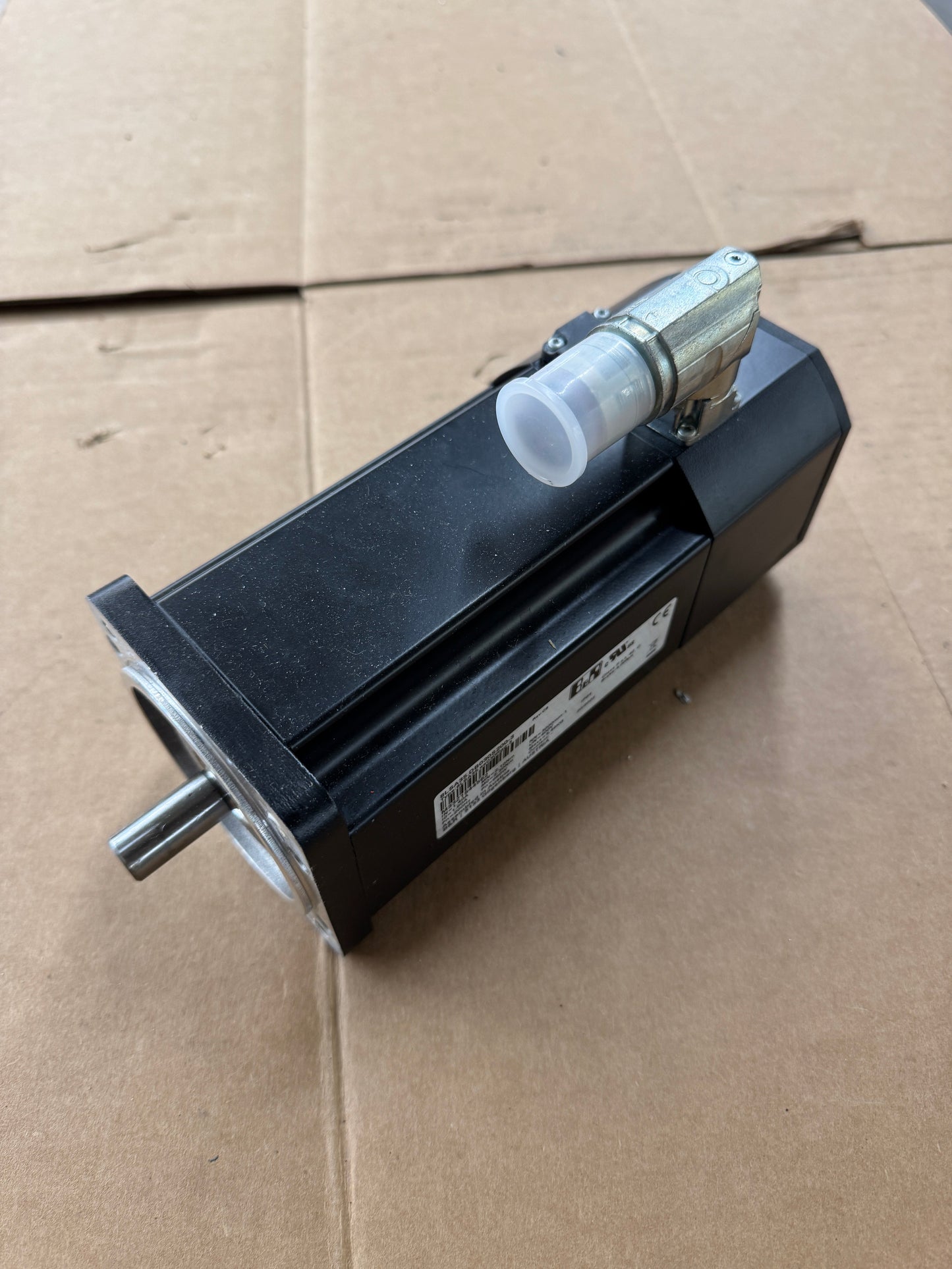 B&R Servo Motor 8LSA35.DB030S200-3 - 1 kW 3000 RPM m00901