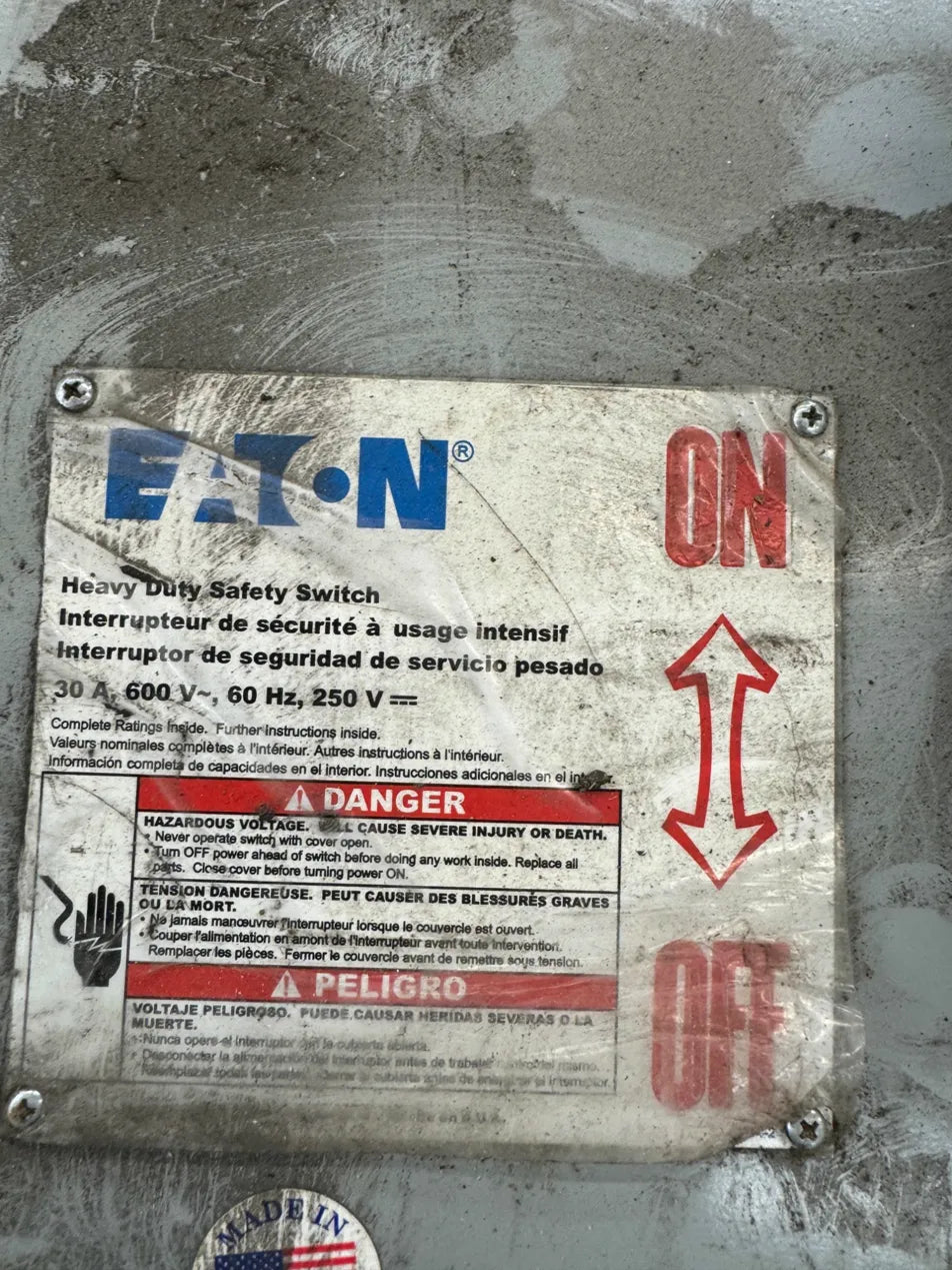 Eaton Heavy Duty Safety Switch 30-43074-2 600V AC / 250V DC