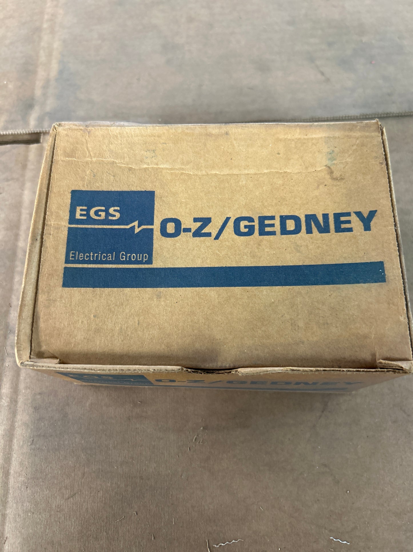 O-Z/Gedney Cast Device Box FS275