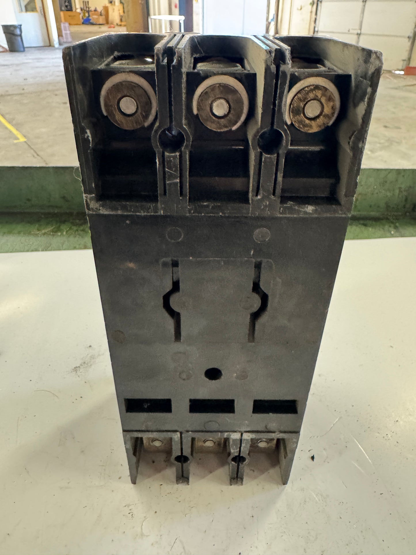 General Electric Molded Case Circuit Breaker TFJ236125 600V AC
