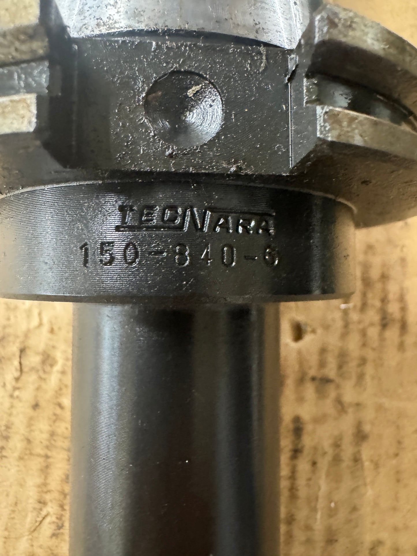 Tecnara Offset Boring Head 150-340-6 / ABH-40 | CAT50 | 1.654 In. to 2.165 In. Boring Range | Orientation: Axial