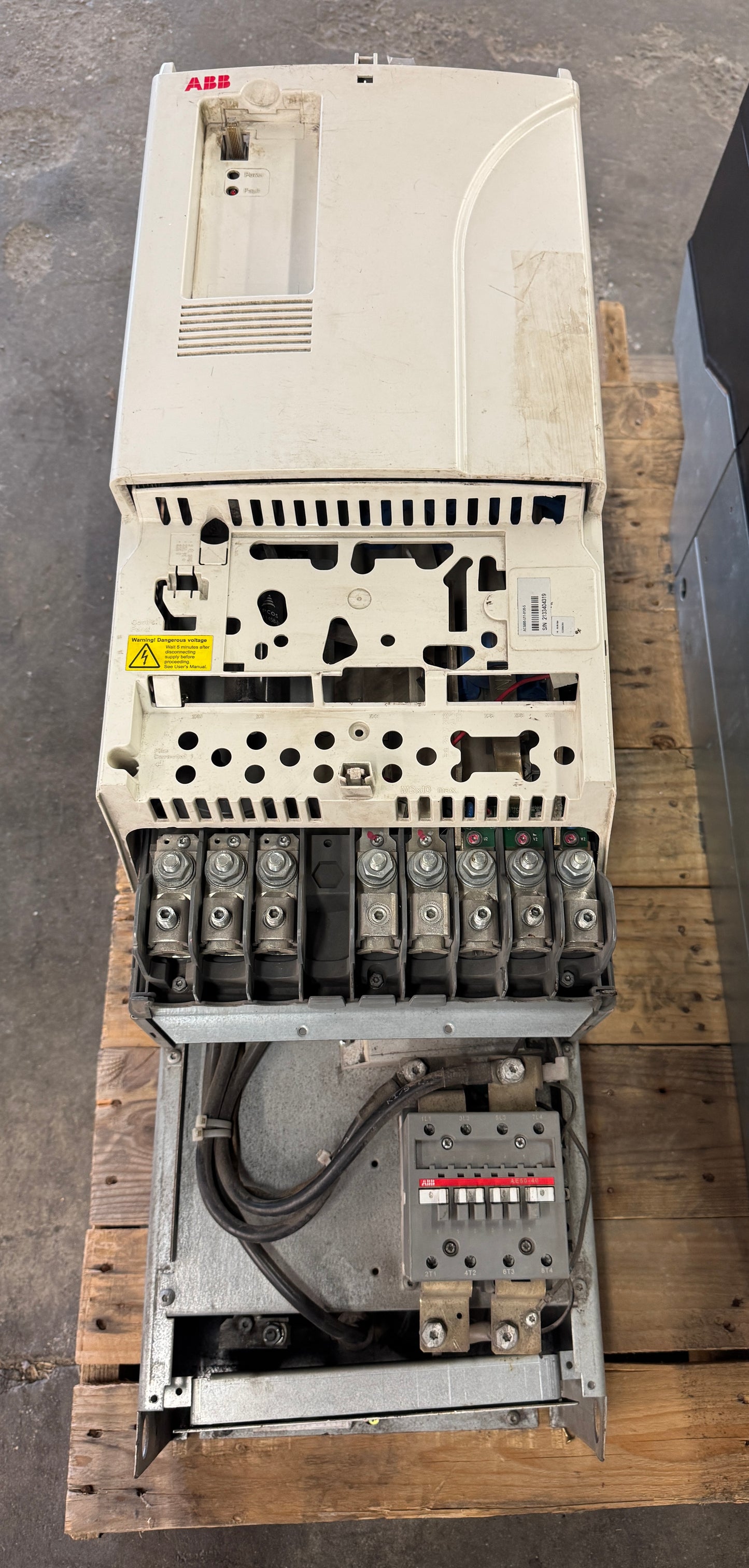 ABB Regenerative Line Supply Unit ACS800-U11-0120-5 - 90 kW Variable RPM