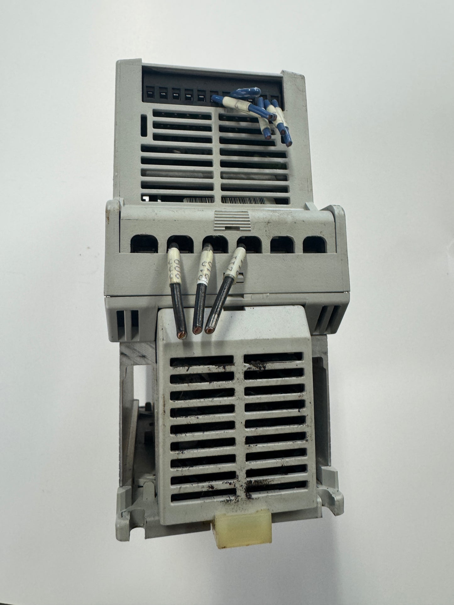Allen-Bradley Variable Speed Drive 160-AA04NSF1P1 200-240V 3-Phase