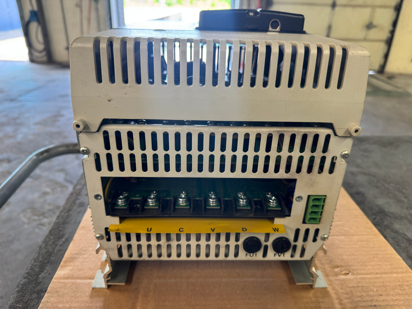 Allen-Bradley 20P41AD027RA0NNN DC Drive 01596