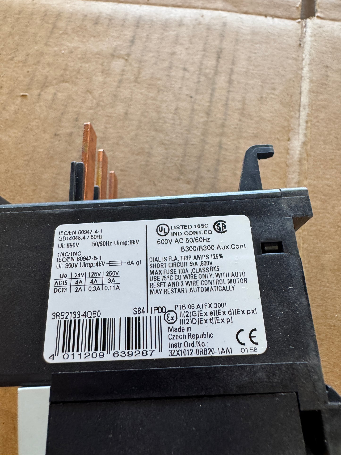 Siemens 3RB2133-4QB0 Electronic Overload Relay 600V AC Untested Surplus