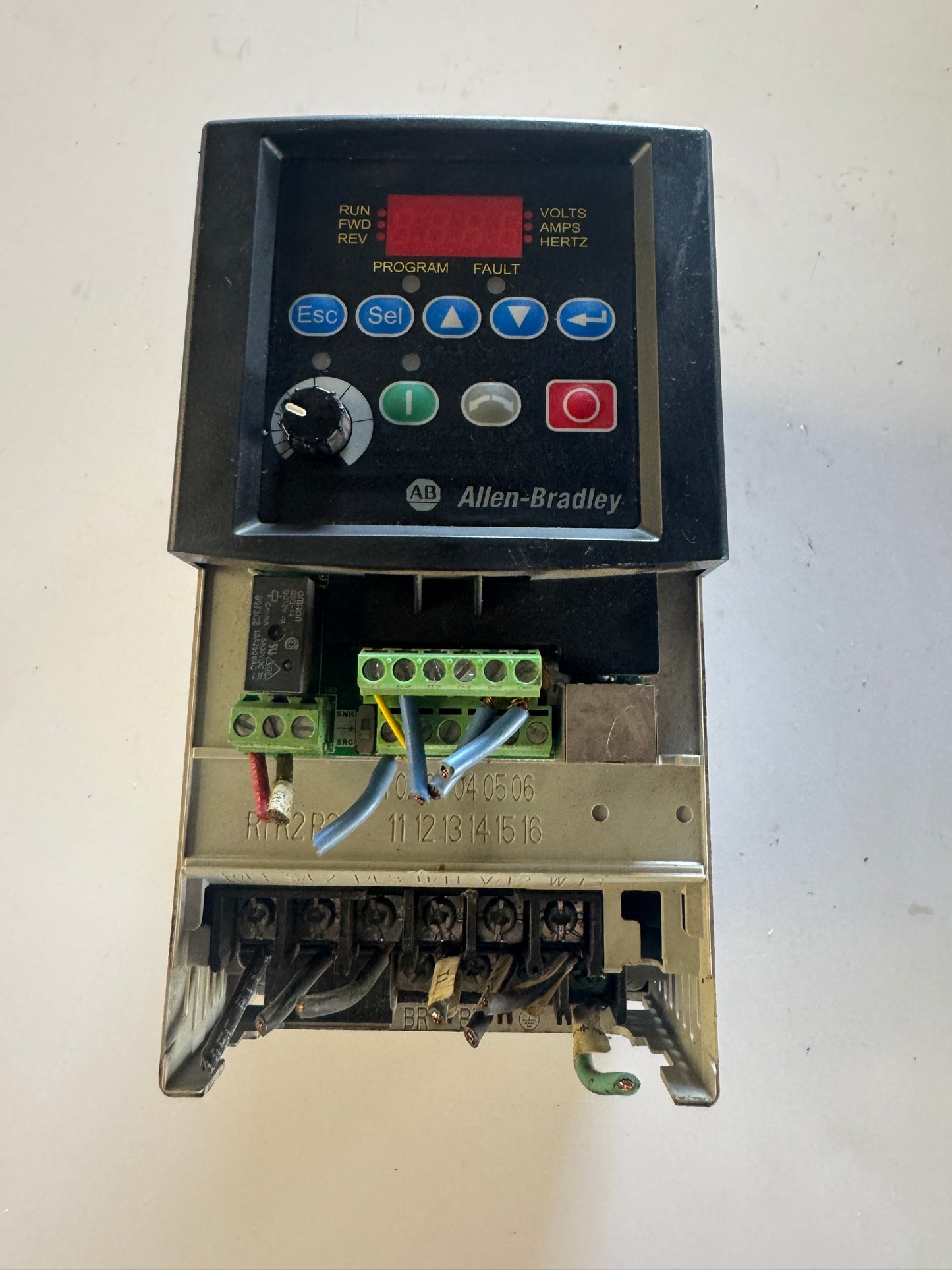 Allen-Bradley Variable Frequency Drive 22A-D6P0N104 480V 3-Phase m02077