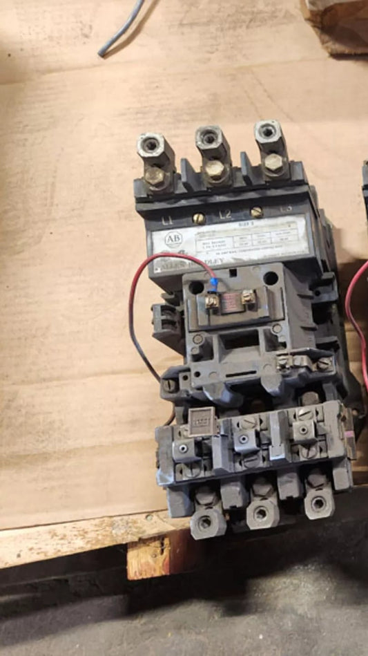 Allen-Bradley Motor Starter 509-DOD 200V