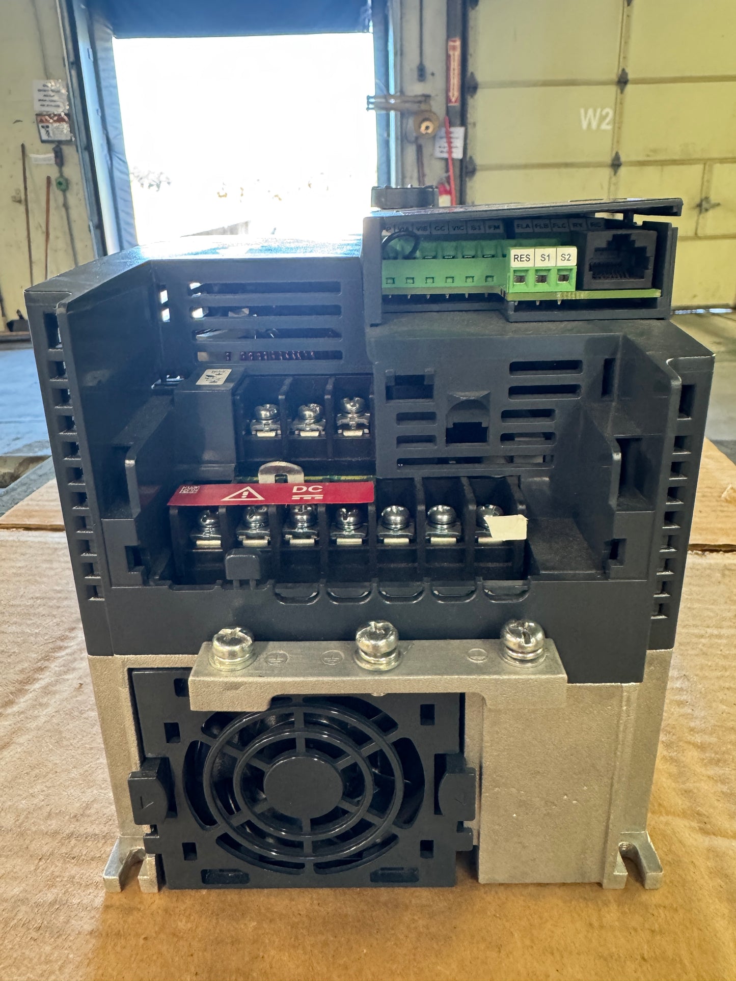 Toshiba VFS15-4037PL-W1 Variable Frequency Drive 380/500V 3-Phase Untested Surplus