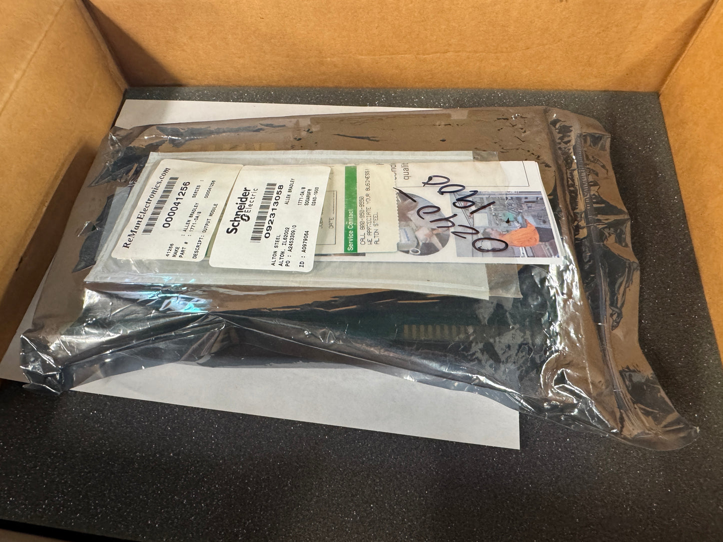 Allen-Bradley AC Output Module 1771-OA/B 120V AC
