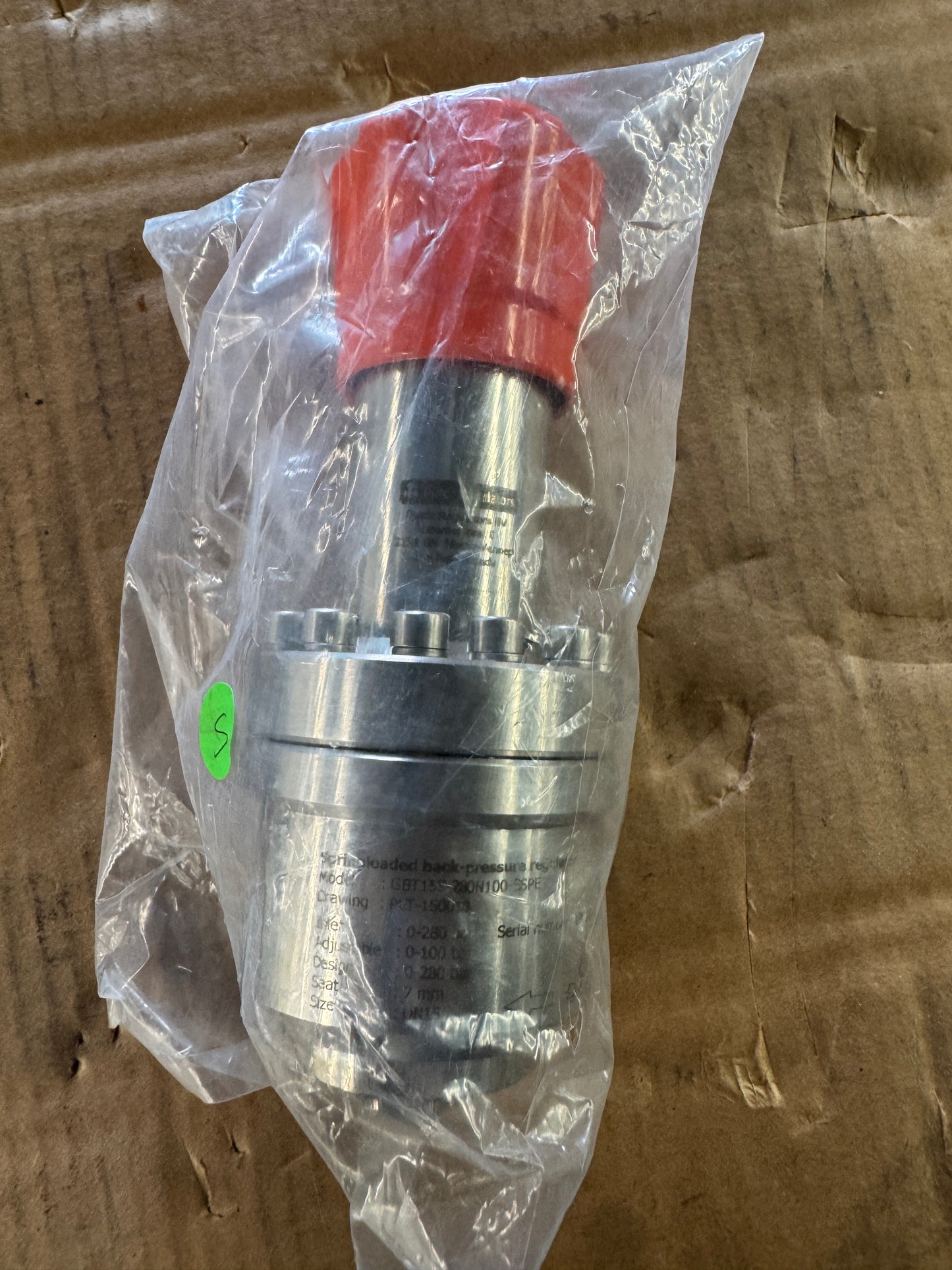 Dutch Regulators Back Pressure Regulator GBT15S-280N100-SSPE 1/2 In. NPT 0 To 280 Bar Design Pressure