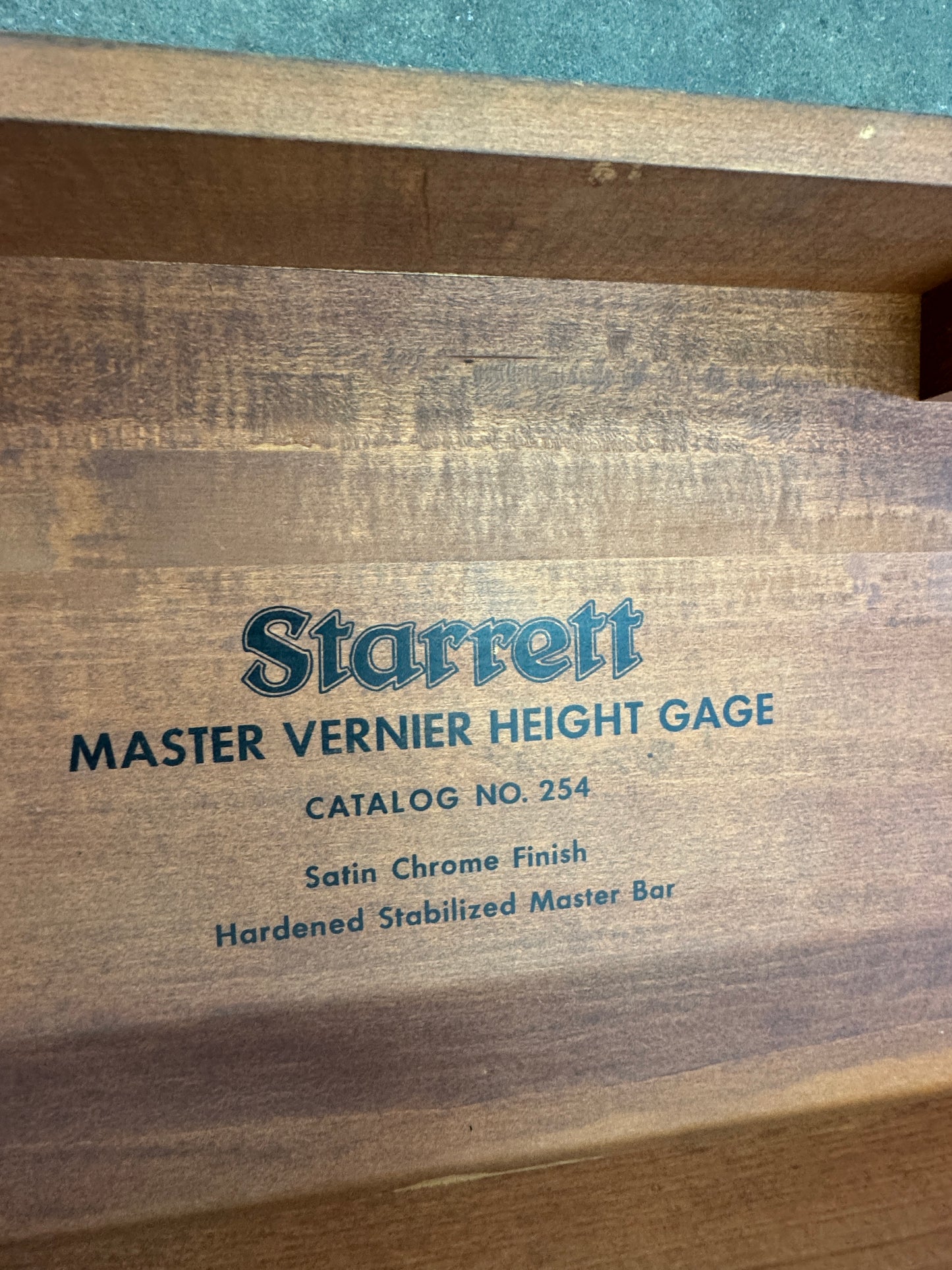 Starrett Master Vernier Height Gage 254 0 to 20 In. 0.001 In. 01808