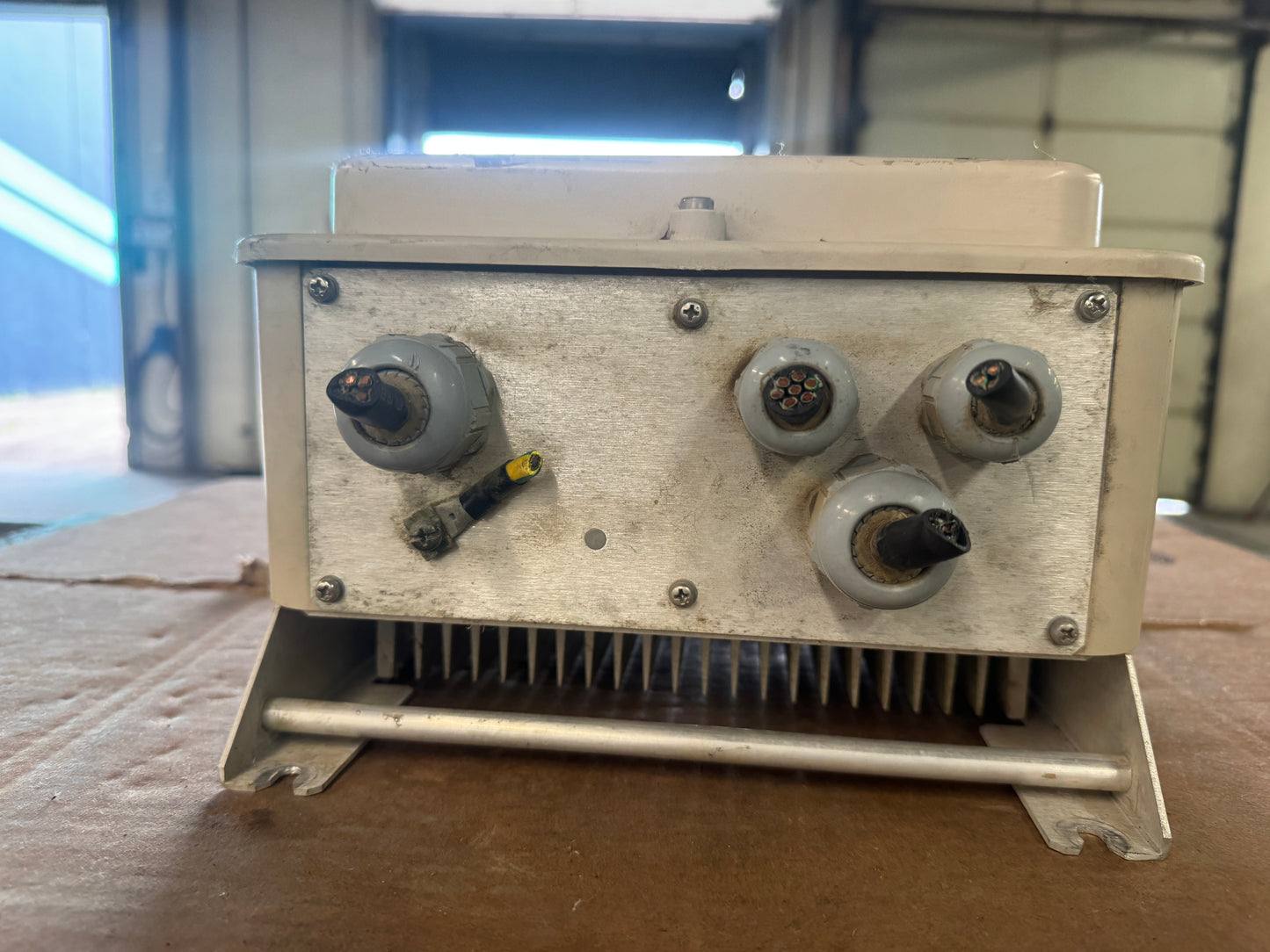 Yaskawa CIMR-VC4A0007HAA-0080 Variable Frequency Drive 400V 3-Phase Untested Surplus