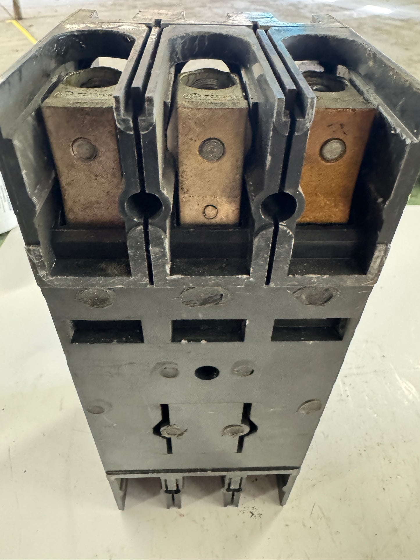 General Electric Molded Case Circuit Breaker TFJ236175 600V AC / 250V DC