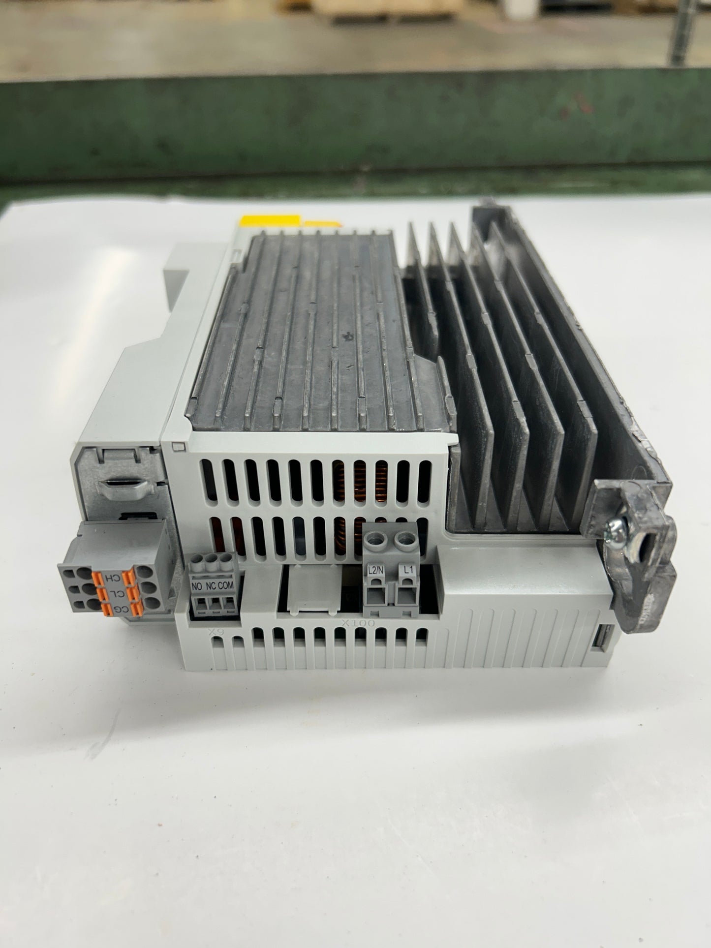 Lenze Frequency Inverter I510-C0.75/230-1
