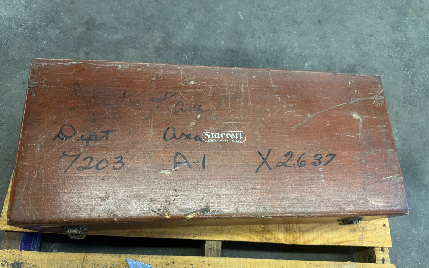 Starrett Master Vernier Height Gage 254 0 to 20 In. 0.001 In. 01808