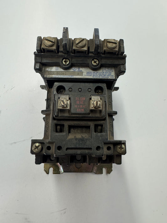 Allen-Bradley Lighting Contactor 500L-BOD93 115-120V 60Hz Coil