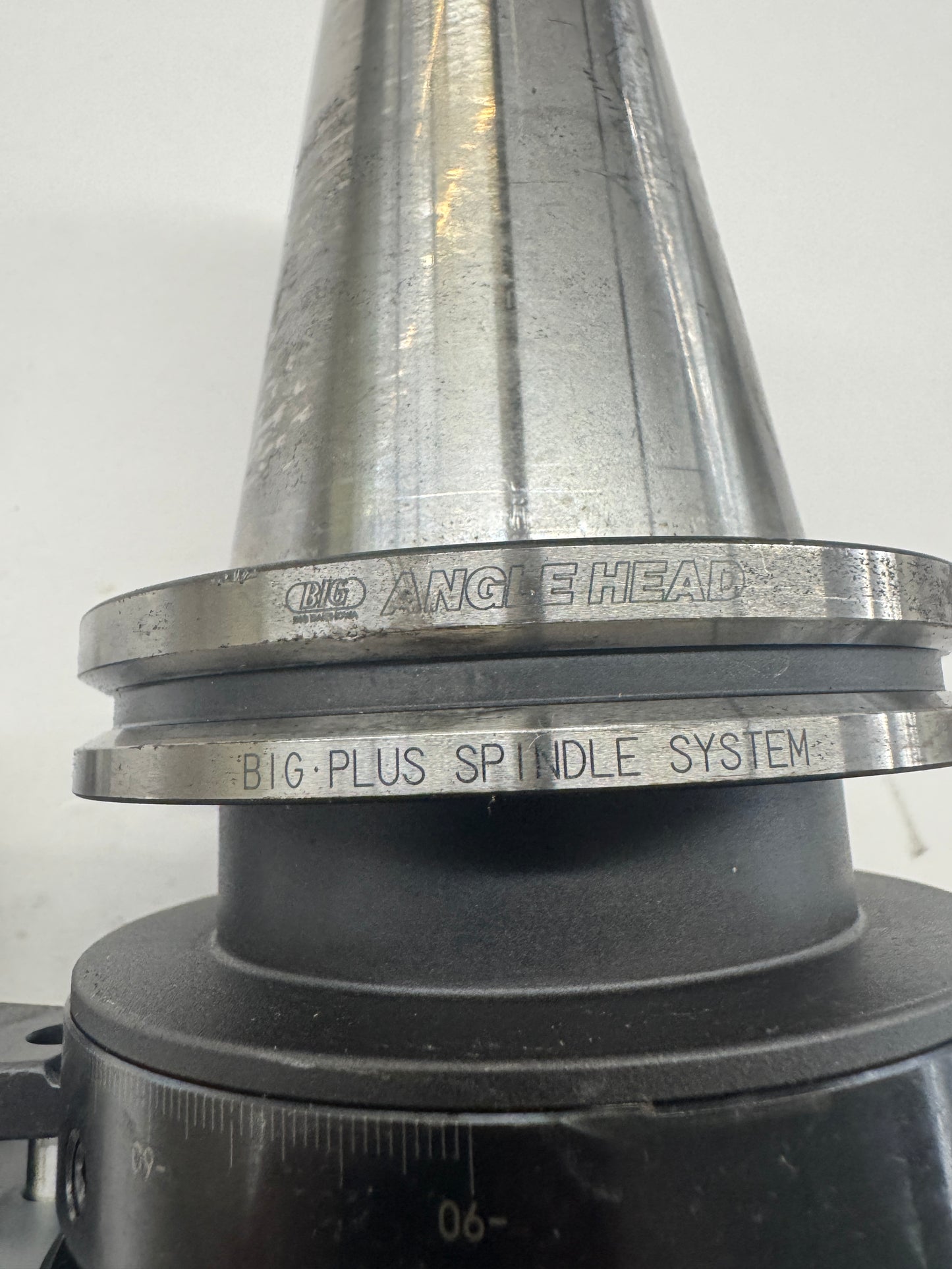BIG Daishowa Right Angle Head BCV50-AG90/NBS10W-230 | CAT50 | NBS10W Collet Chuck Output, 230 Mm Gauge Length | Orientation: Radial
