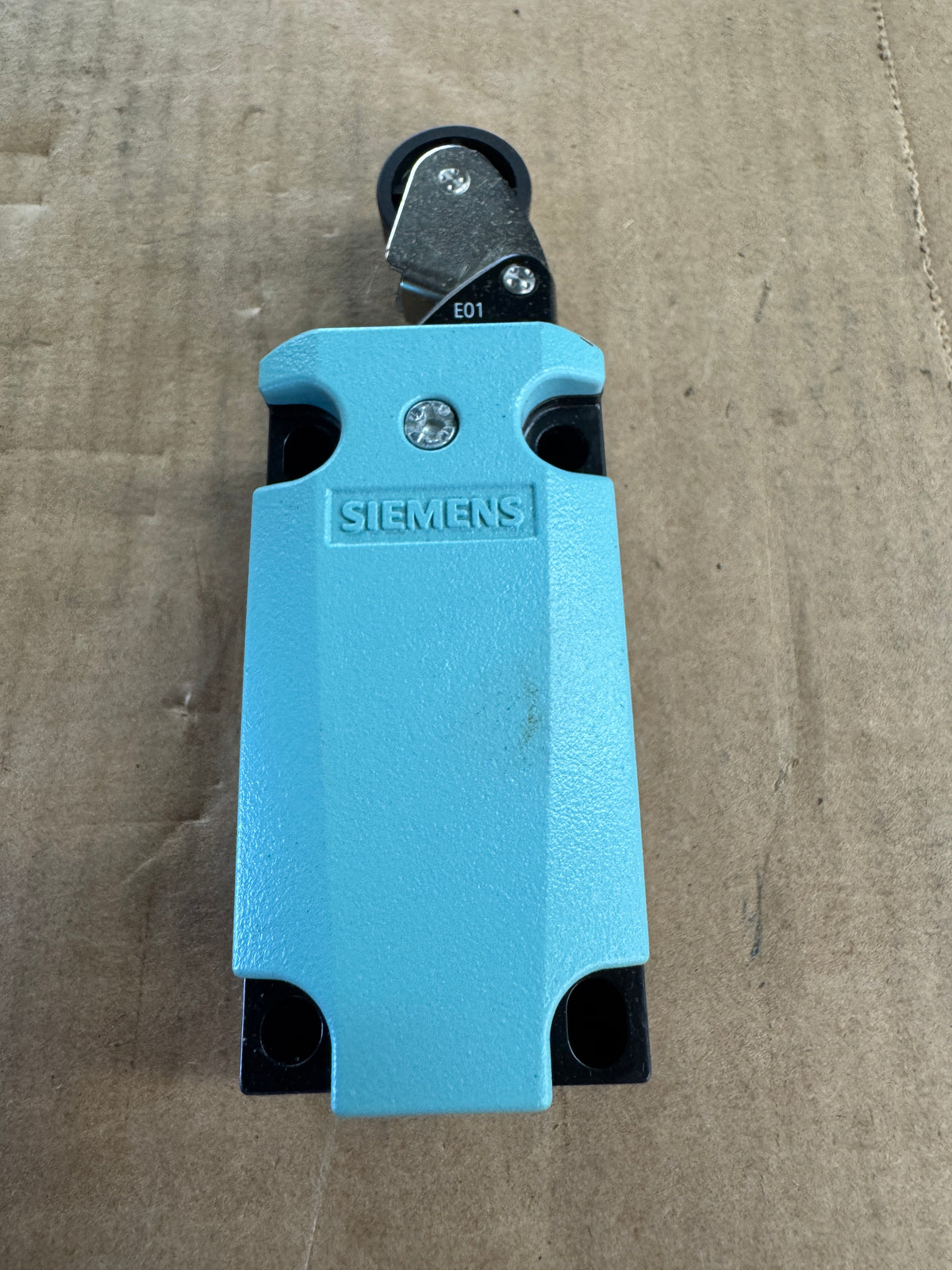 Siemens 3SE5112-0CE01 Limit Switch 230V AC Untested Surplus