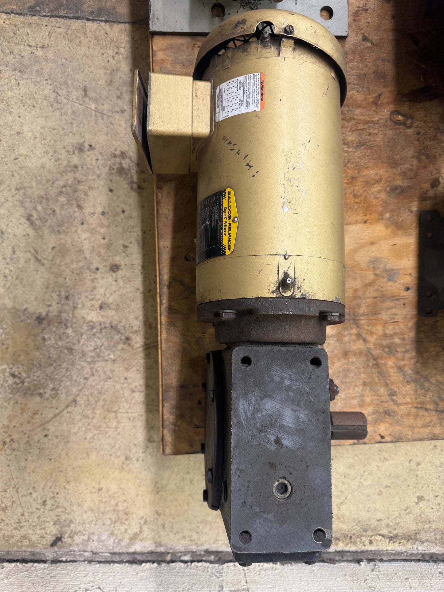 Baldor / Hub City Gearmotor CEM3558T - 2 HP 1800 RPM