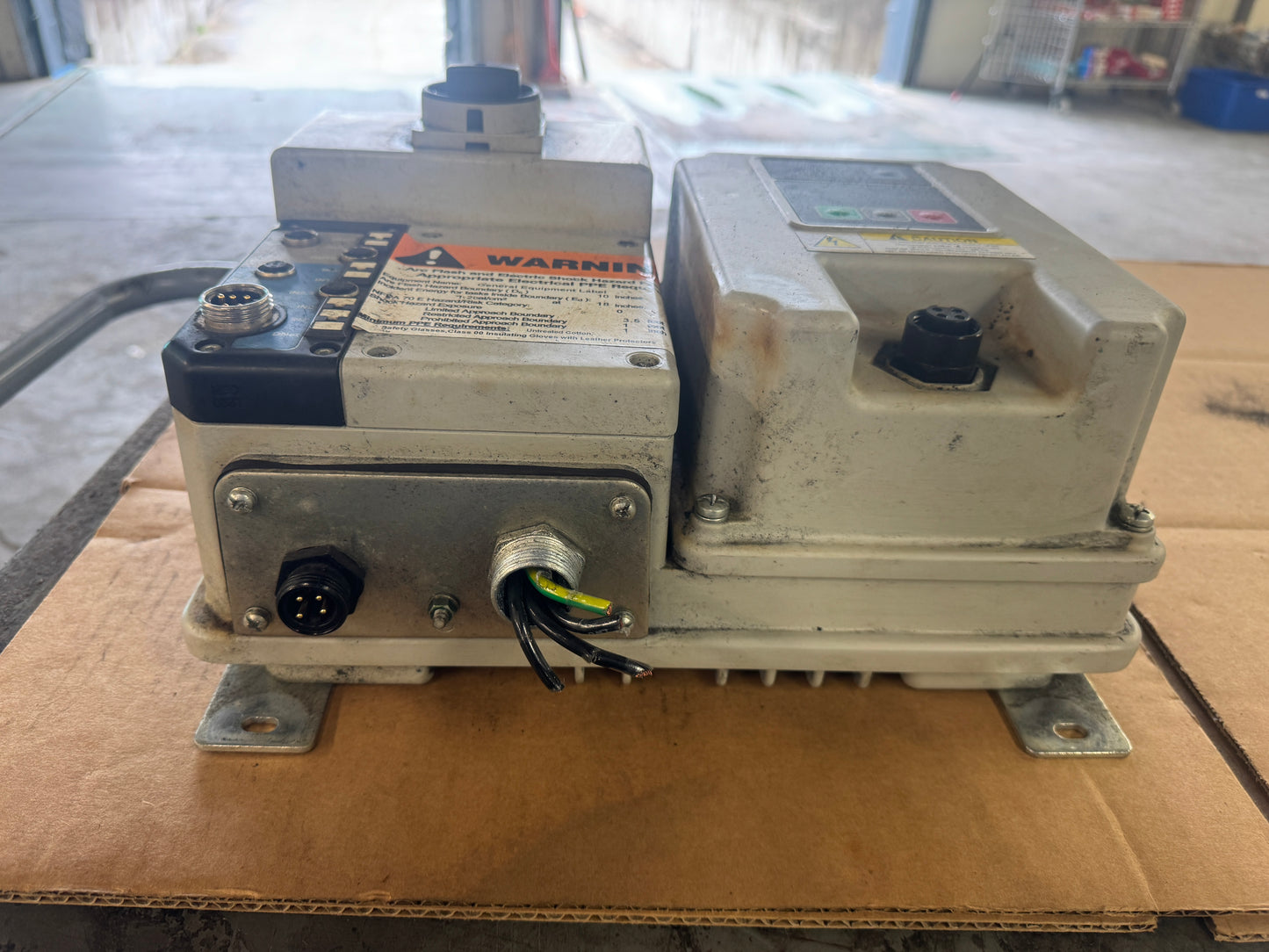 Allen-Bradley 280D-F12Z-10C-GRW-3-P1 ArmorStart Control Module 01486
