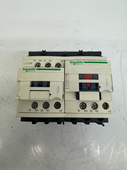 Schneider Electric Reversing Contactor LC2D18G7 18A, 120V AC Coil, 3-Pole