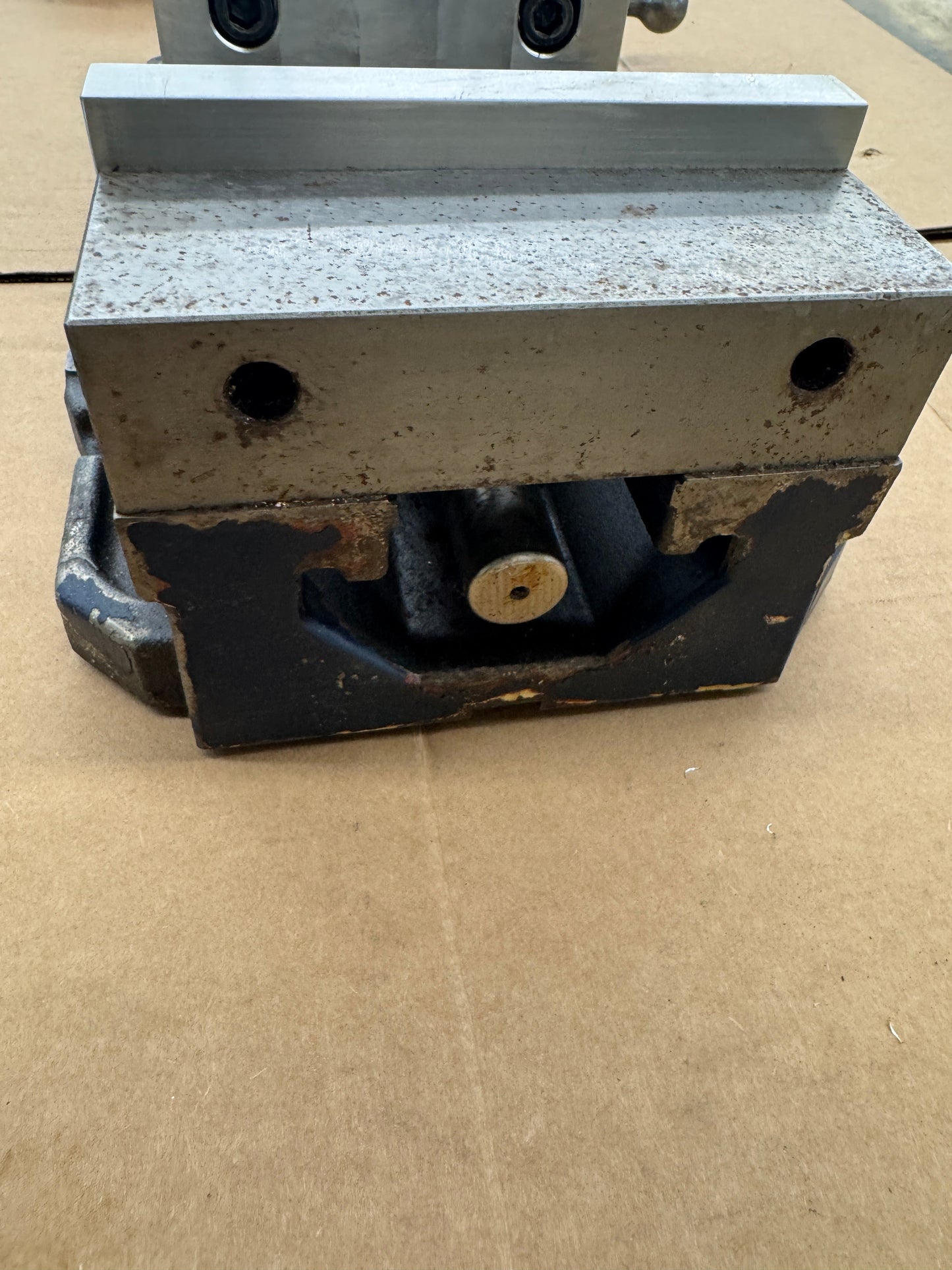 TE-CO Mfg Machine Vise PWS-6900 | 6 In. Jaw Width, 9 In. Jaw Opening m00838