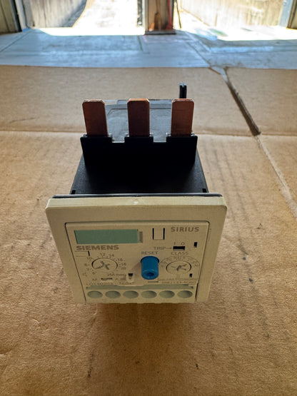 Siemens 3RB2133-4QB0 Electronic Overload Relay 600V AC Untested Surplus