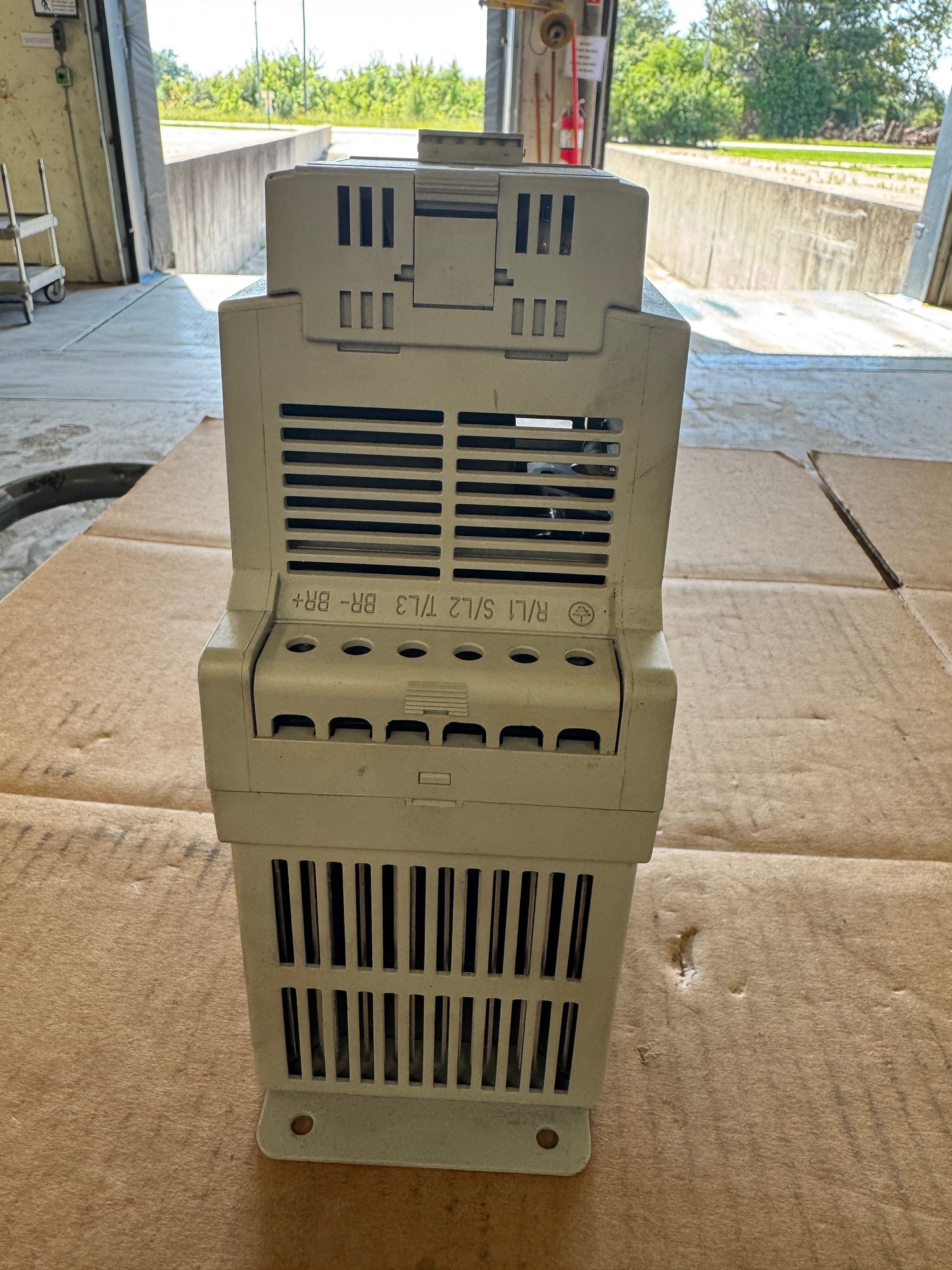 Allen-Bradley 160-BA10NPS1 Variable Frequency Drive 380-460V 3-Phase