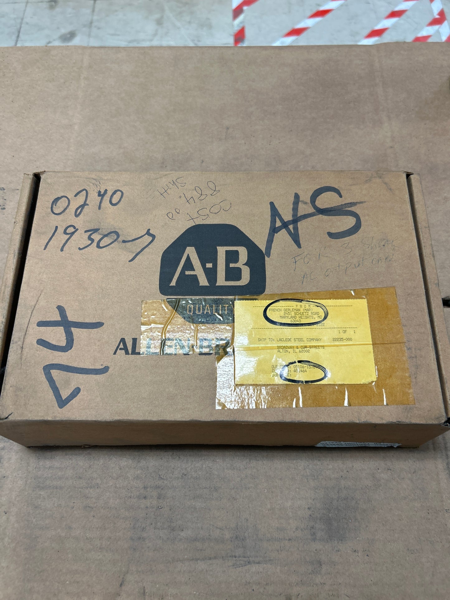 Allen-Bradley AC Output Module 1771-ODD 120V AC