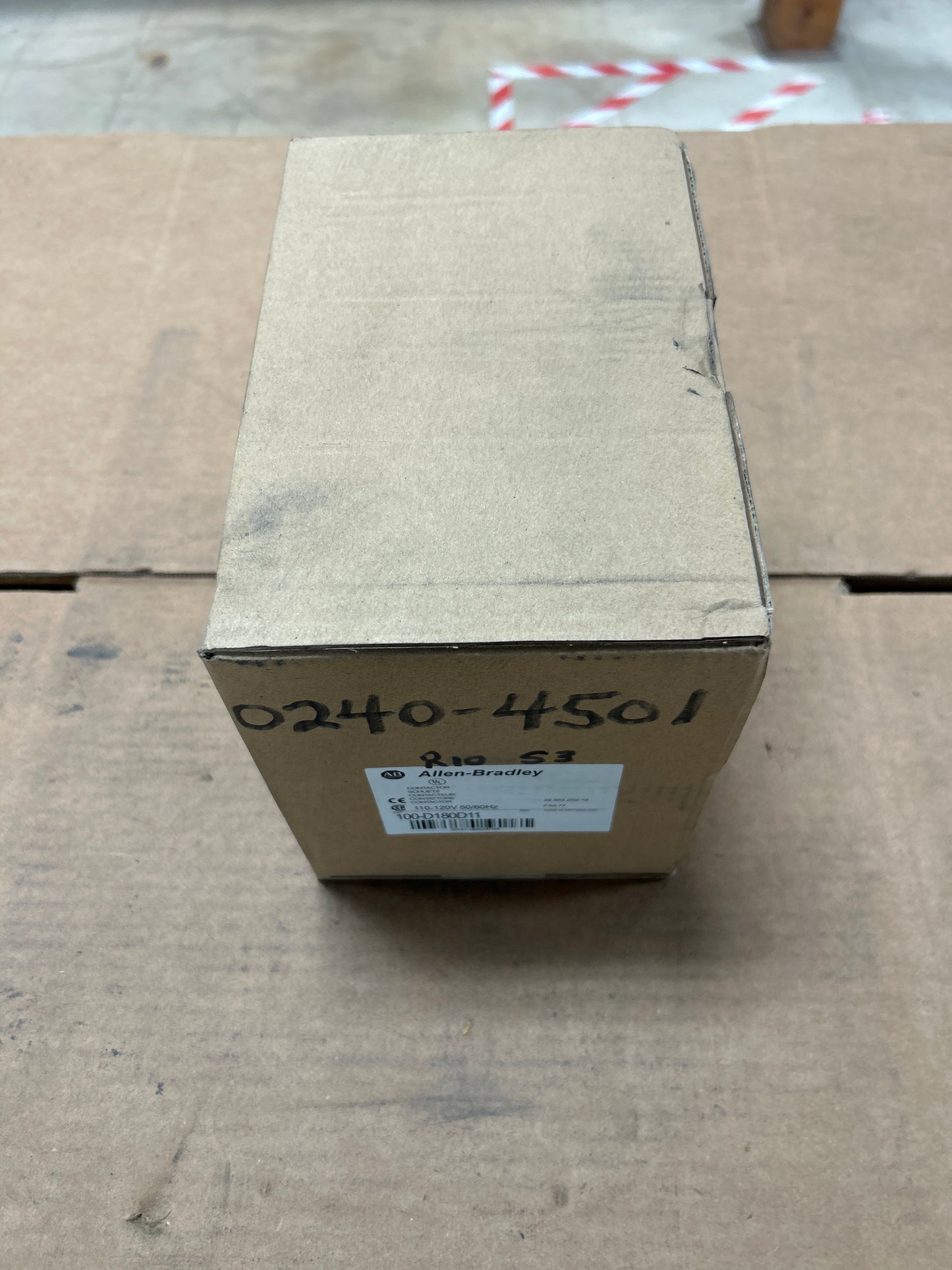 Allen-Bradley IEC Contactor 100-D180D11 110/120V AC Coil