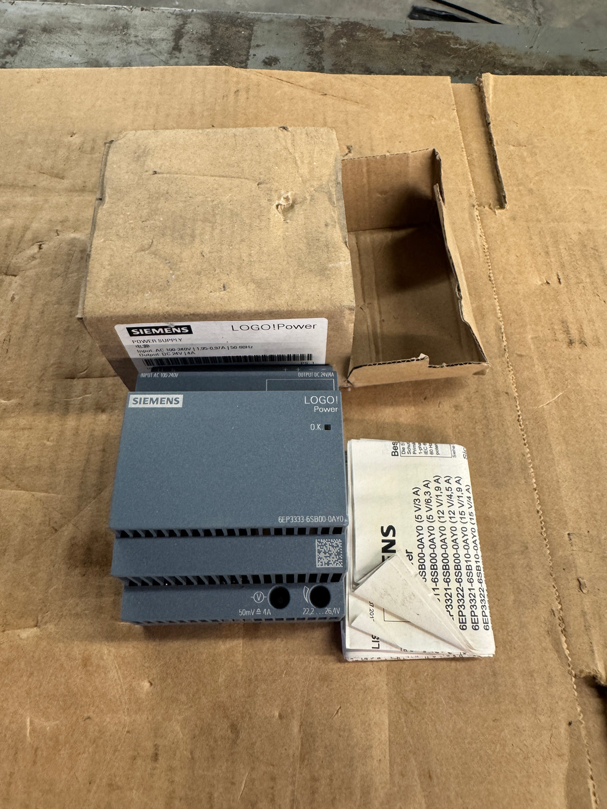 Siemens 6EP3333-6SB00-0AY0 Power Supply 24V DC Open Box Unused