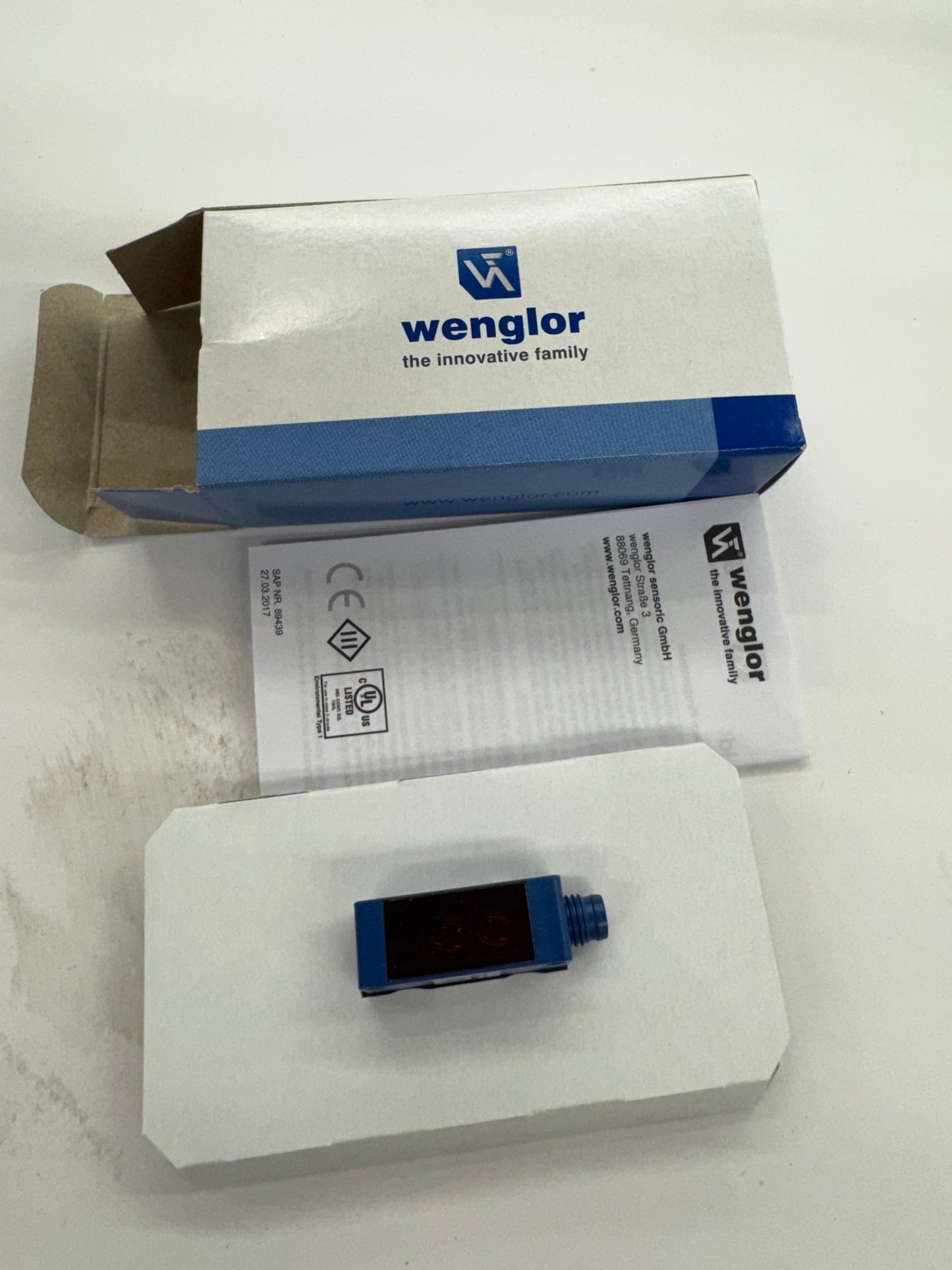 Wenglor Retro-Reflex Sensor P1KL002 10-30 VDC