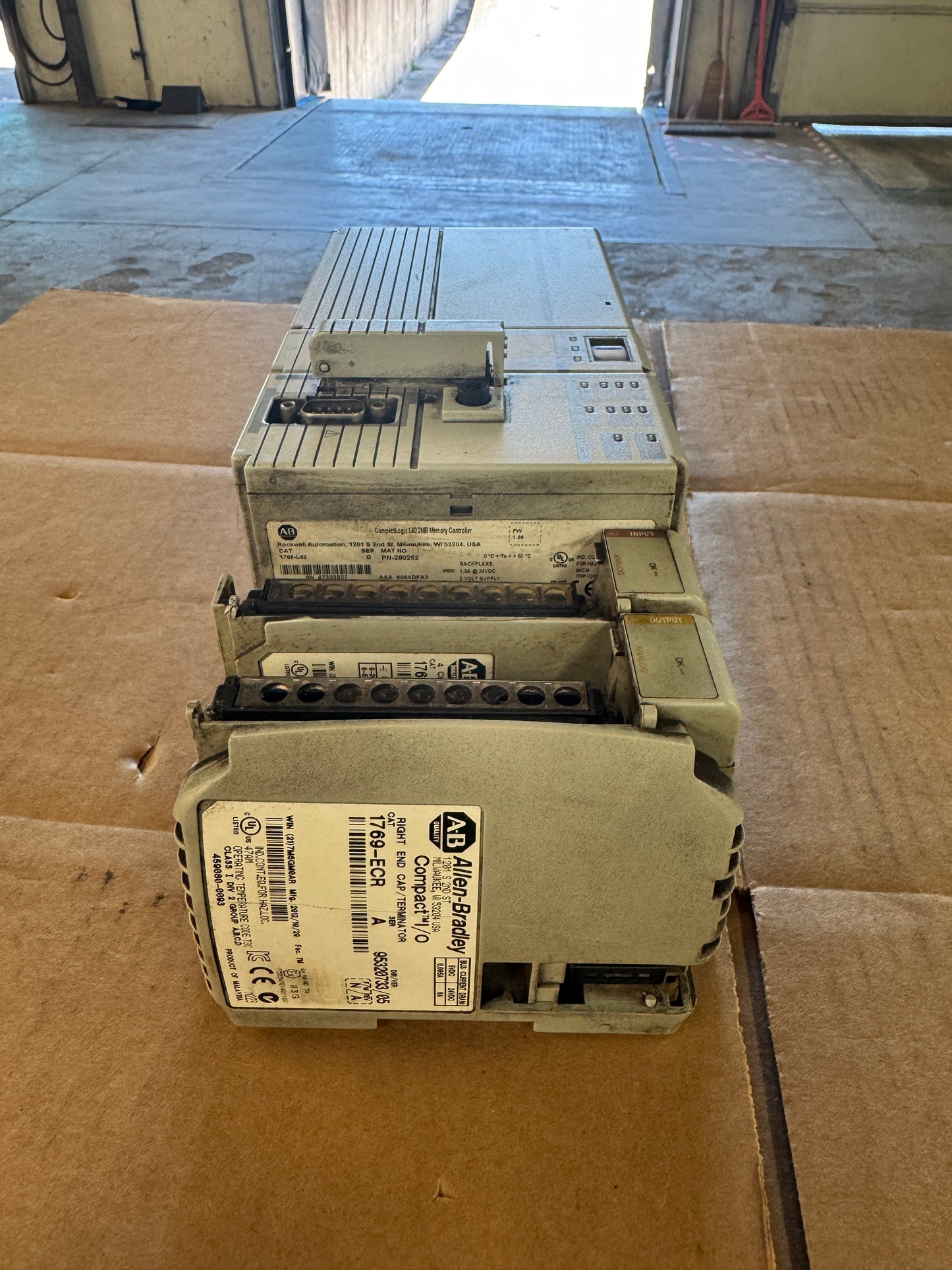 Allen-Bradley 1768-L43 PLC System 24 VDC