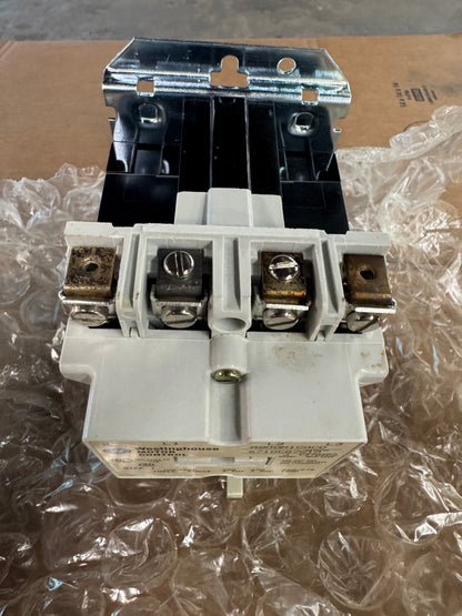 Westinghouse Motor Starter A200M1CACD / 6710C87G10 600V Max, 3 Phase