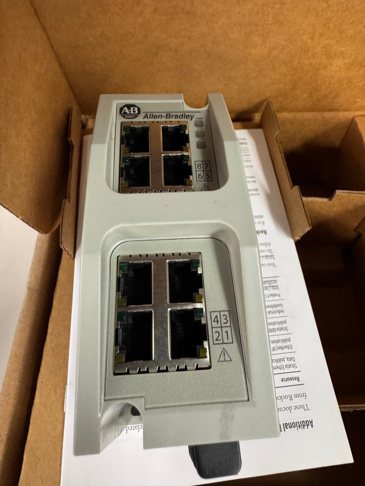 Allen-Bradley Ethernet Managed Switch 1783-EMS08T 12-48V DC