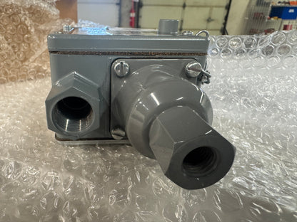 Allen-Bradley Pressure Control Switch 836T-T253J 1/4 In. NPT 12 to 150 Psi Range, 350 Psi Max