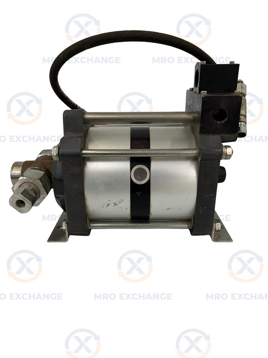 Maximator Air Driven Liquid Pump L 100-2VES 2,100 bar / 30,450 psi intermittent; 2,090 bar / 30,305 psi continuous; max drive pressure 10 bar / 145 psi