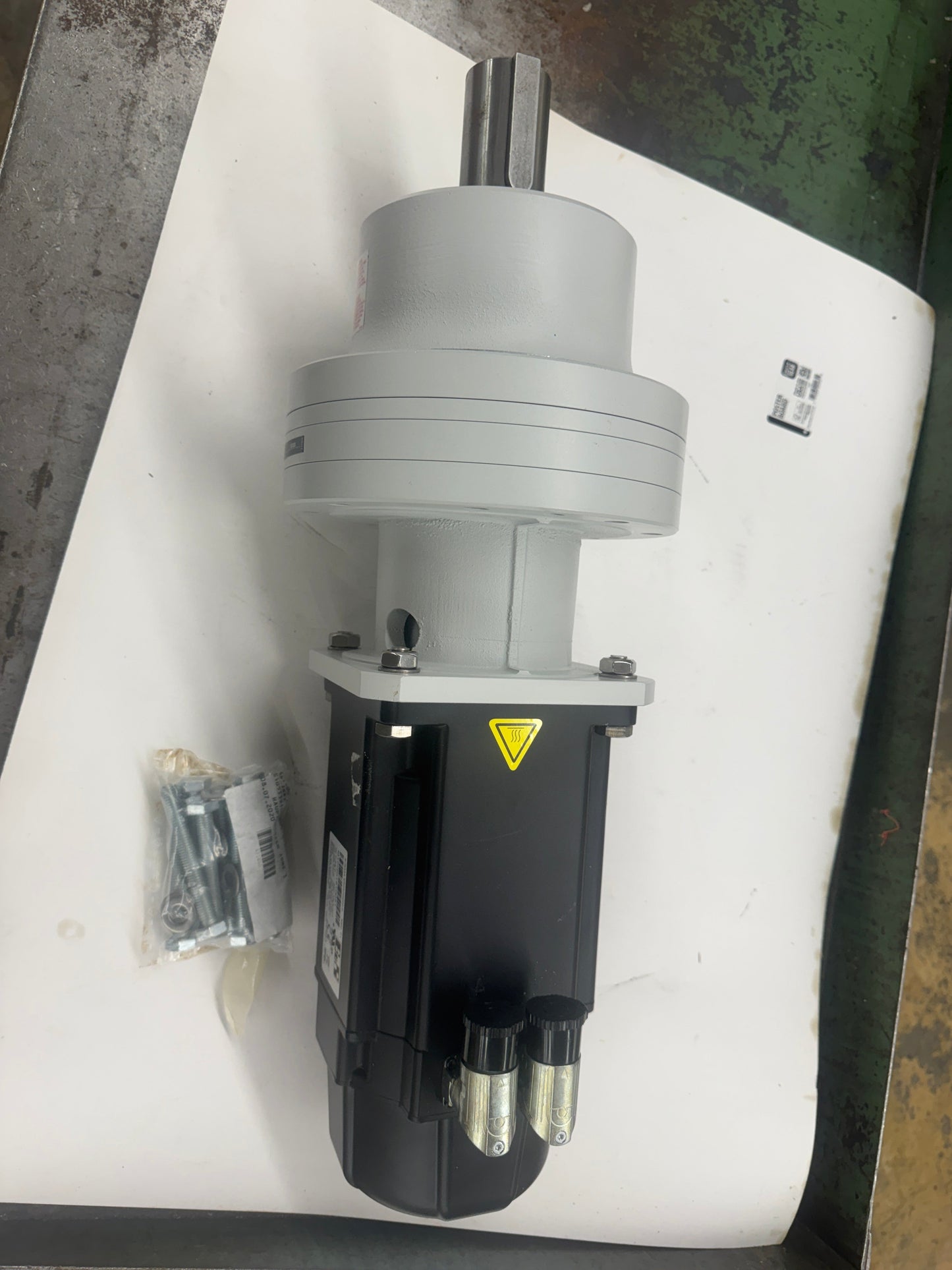B&R Automation Servo Gearmotor 8JSA64.EB030D200-0 - 3 kW 3000 RPM