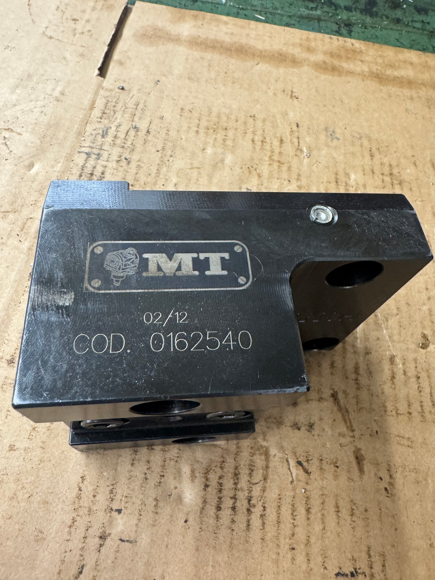 MT Marchetti Radial Double Turning Tool Holder COD 0162540 | 1 In. x 1 In. Square Shank | Orientation: Radial