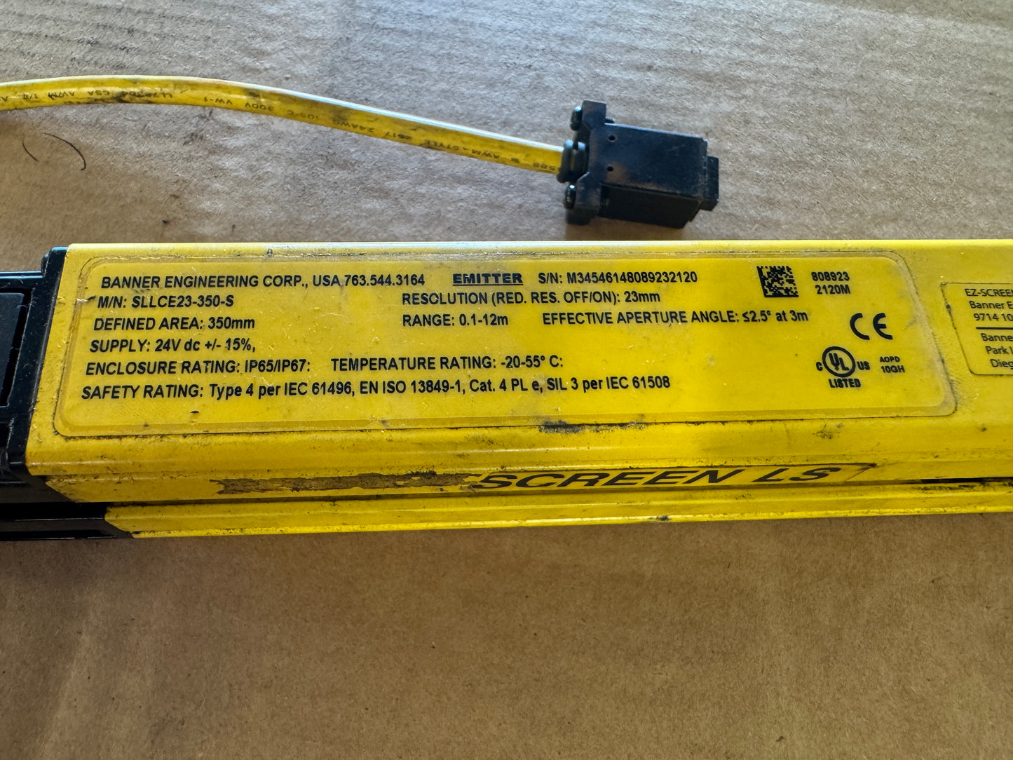 Banner Engineering SLLCE23-350-S Safety Light Curtain Emitter 24V DC Untested Surplus
