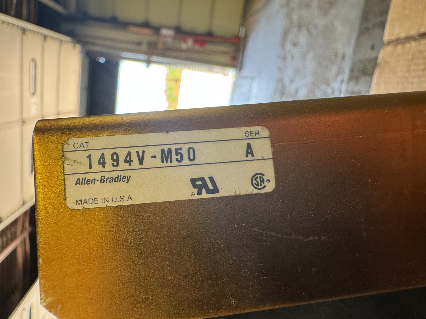Allen-Bradley 1494V-M50 Circuit Breaker Disconnect Operating Mechanism 600V