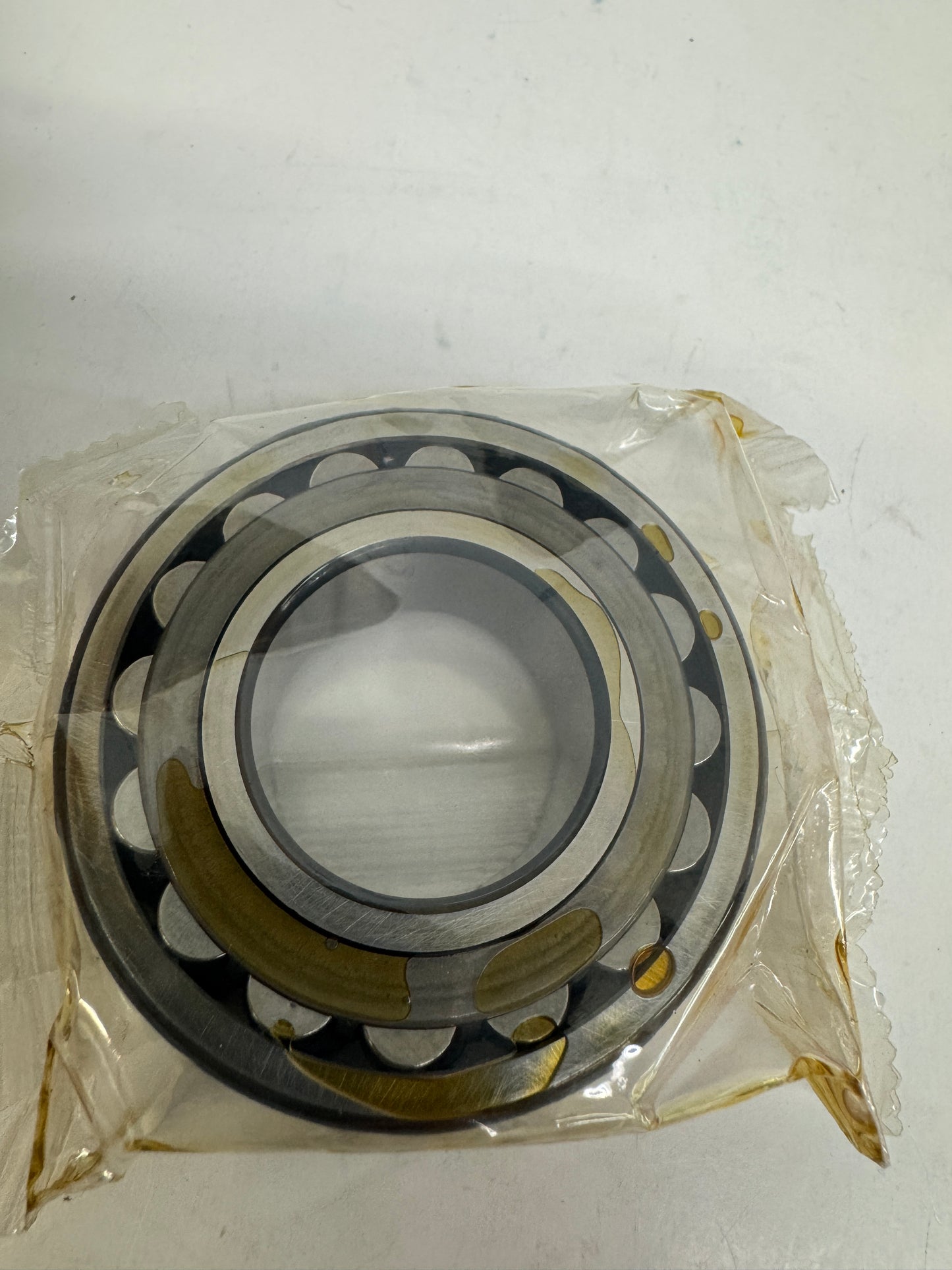 SKF Spherical Roller Bearing 22207 E/C3 35 x 72 x 23 mm